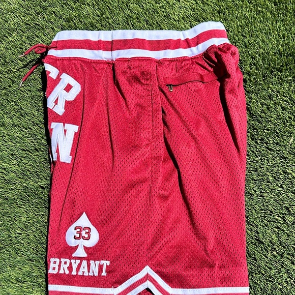 Kobe Bryant #33 Lower Merion HS Official Shorts Red Mens Size Large - Picture 3 of 8
